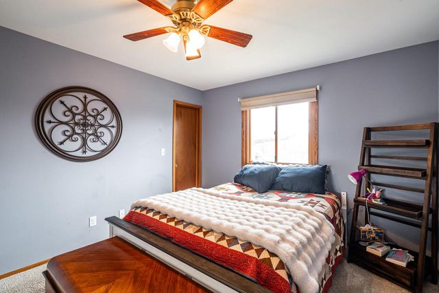 2713 Lancaster DRIVE, Waukesha, WI 53188