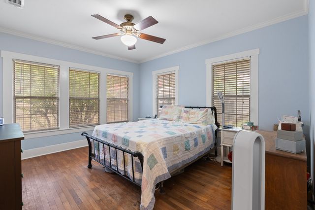 218 Bellevue Drive, Cleburne, TX 76033