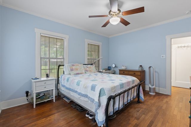 218 Bellevue Drive, Cleburne, TX 76033