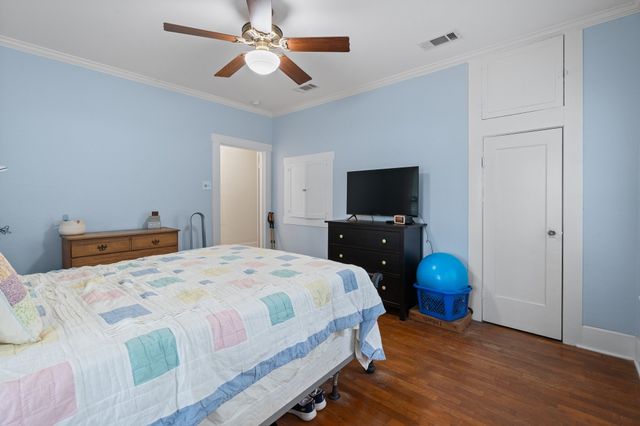 218 Bellevue Drive, Cleburne, TX 76033