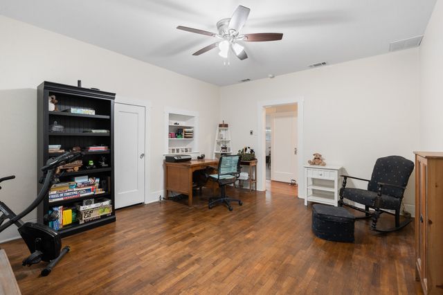 218 Bellevue Drive, Cleburne, TX 76033