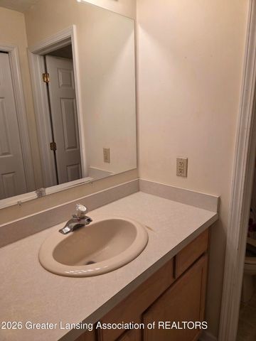 6145 Lindsey Lane, Lansing, MI 48911