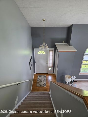 6145 Lindsey Lane, Lansing, MI 48911