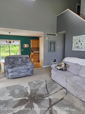 6145 Lindsey Lane, Lansing, MI 48911