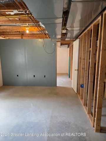 6145 Lindsey Lane, Lansing, MI 48911