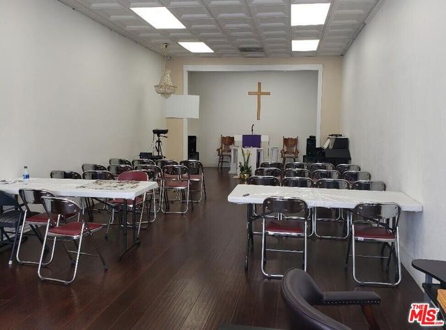 119 S Western Avenue, Los Angeles, CA 90004