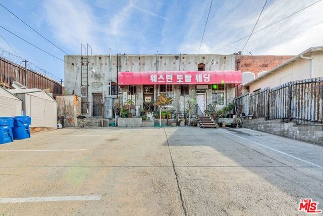 119 S Western Avenue, Los Angeles, CA 90004