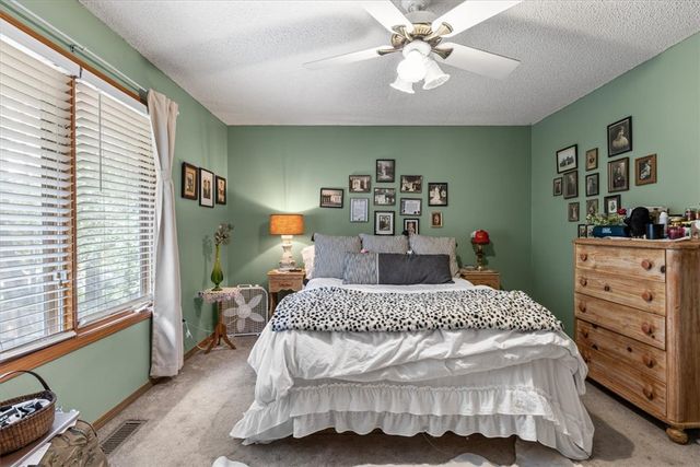 2 Penzance Drive, Bella Vista, AR 72714