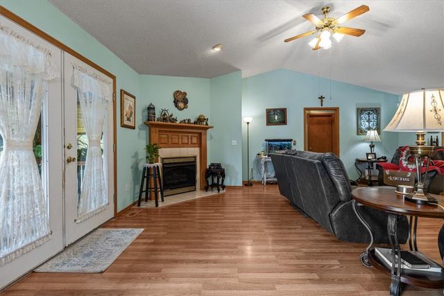2 Penzance Drive, Bella Vista, AR 72714