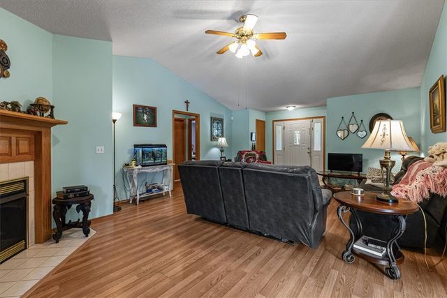 2 Penzance Drive, Bella Vista, AR 72714