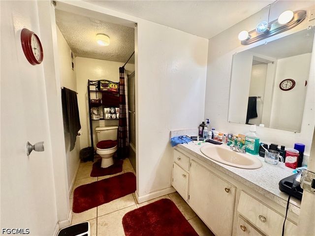 3706 Broadway 12, Fort Myers, FL 33901