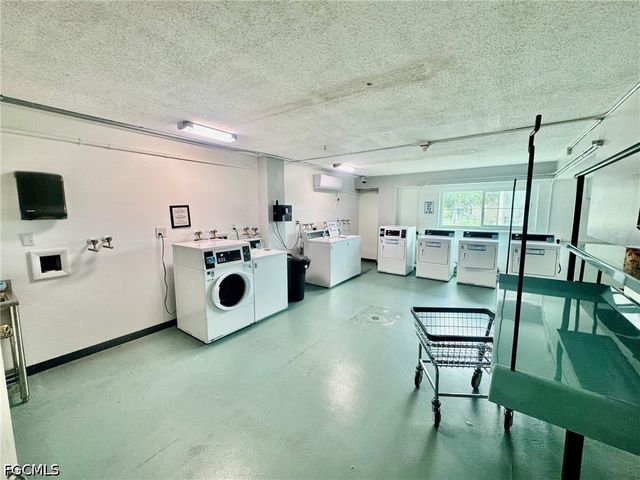 3706 Broadway 12, Fort Myers, FL 33901