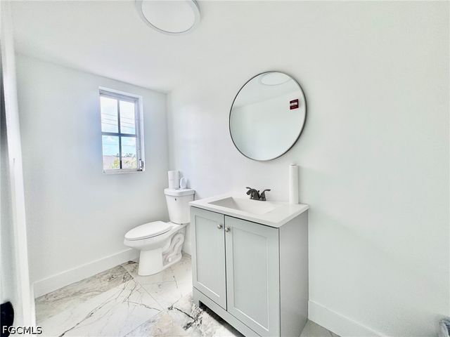 3706 Broadway 12, Fort Myers, FL 33901