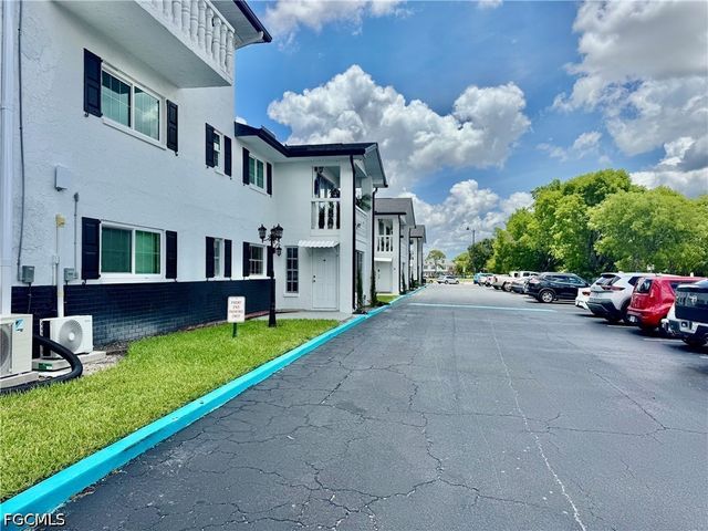 3706 Broadway 12, Fort Myers, FL 33901