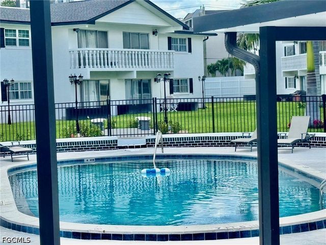 3706 Broadway 12, Fort Myers, FL 33901