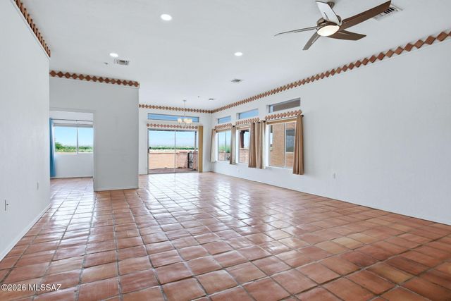2327 S Cliff Drive, Green Valley, AZ 85614