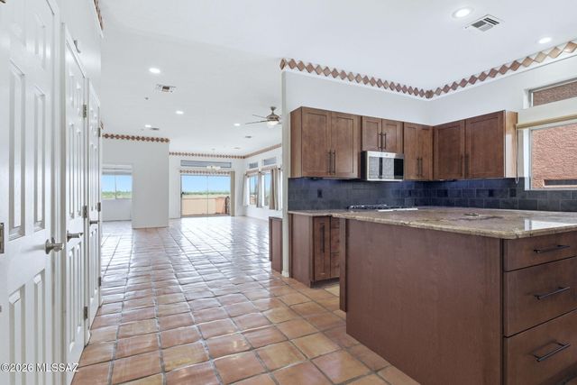 2327 S Cliff Drive, Green Valley, AZ 85614