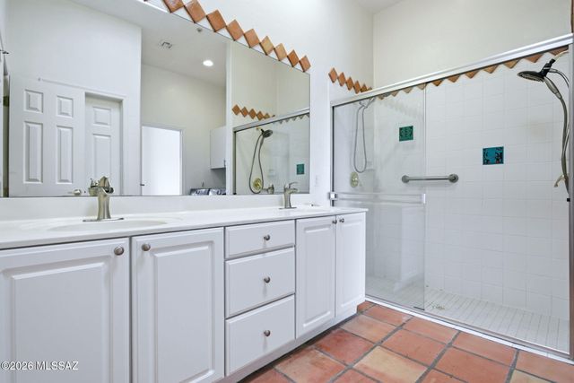 2327 S Cliff Drive, Green Valley, AZ 85614