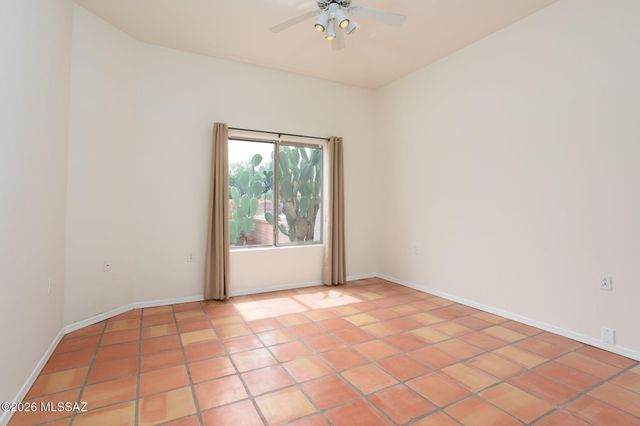 2327 S Cliff Drive, Green Valley, AZ 85614