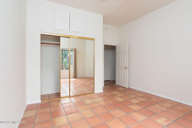 2327 S Cliff Drive, Green Valley, AZ 85614