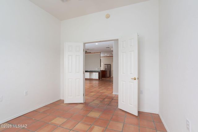 2327 S Cliff Drive, Green Valley, AZ 85614