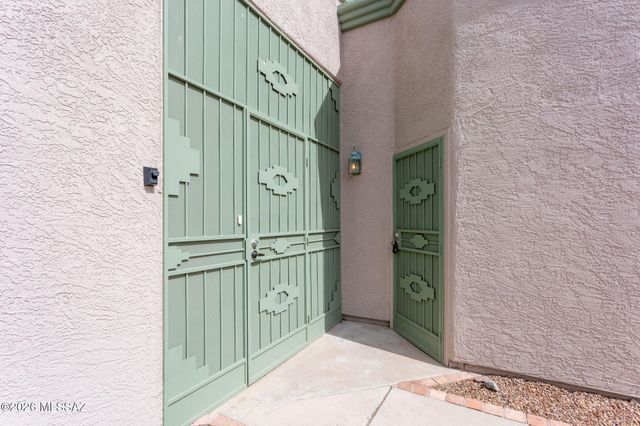 2327 S Cliff Drive, Green Valley, AZ 85614