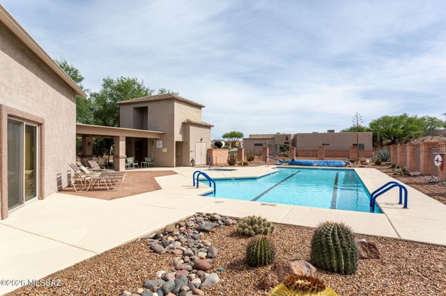 2327 S Cliff Drive, Green Valley, AZ 85614