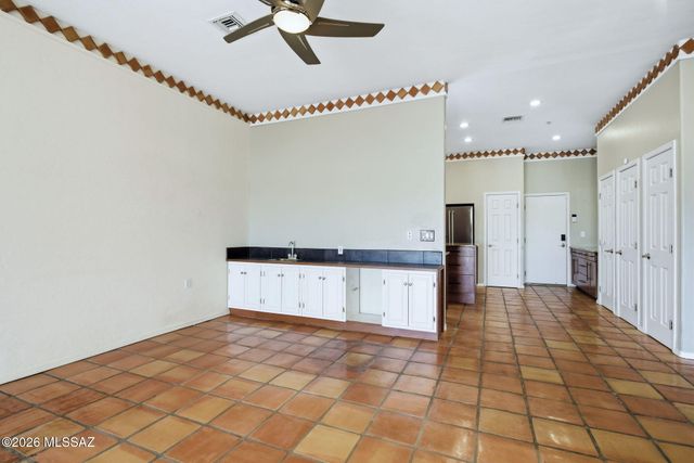 2327 S Cliff Drive, Green Valley, AZ 85614