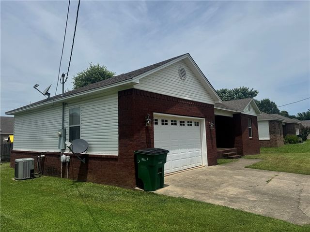 1010 Tori Lane, Beebe, AR 72012