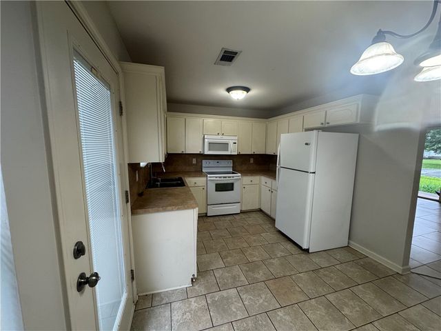 1010 Tori Lane, Beebe, AR 72012