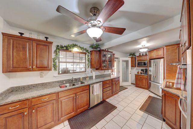 104 E 3rd St, Marfa, TX 79843