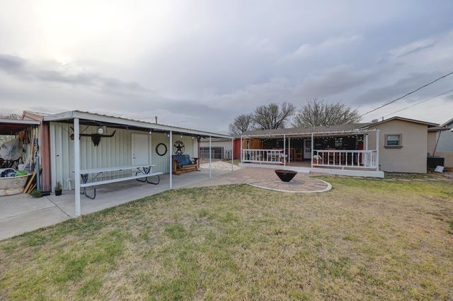 104 E 3rd St, Marfa, TX 79843