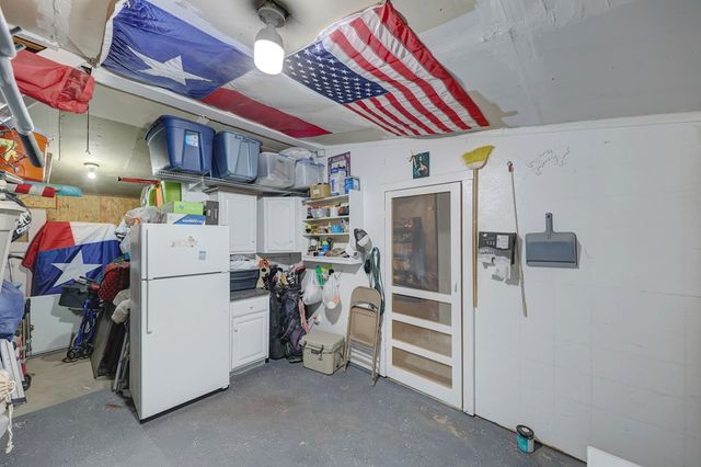 104 E 3rd St, Marfa, TX 79843