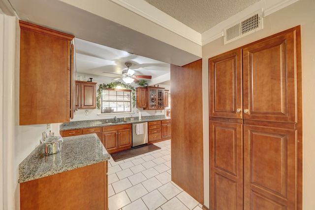 104 E 3rd St, Marfa, TX 79843