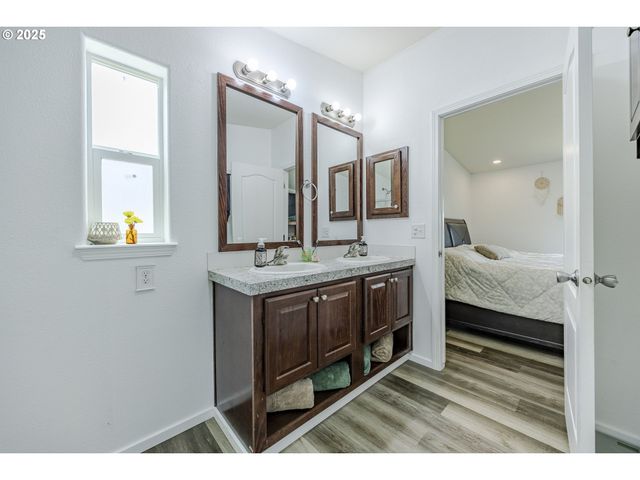 1415 S BERTELSEN Rd 96, Eugene, OR 97402