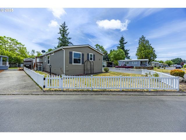 1415 S BERTELSEN Rd 96, Eugene, OR 97402