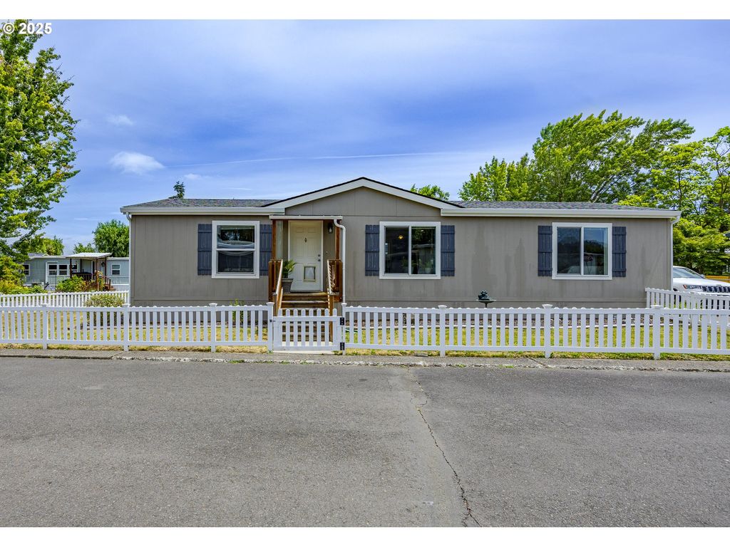 1415 S BERTELSEN Rd 96, Eugene, OR 97402