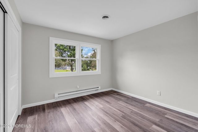 12 Norfolk Drive, Berkeley, NJ 08721