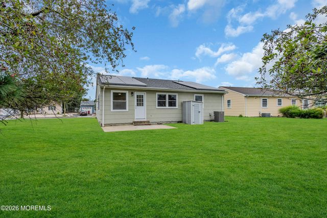 12 Norfolk Drive, Berkeley, NJ 08721