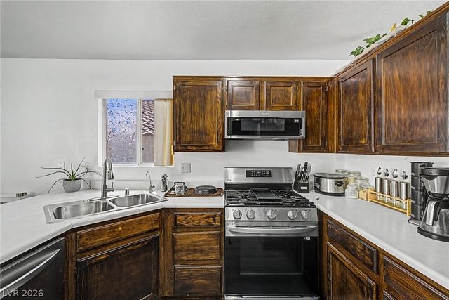 6609 Bush Clover Lane, Las Vegas, NV 89156