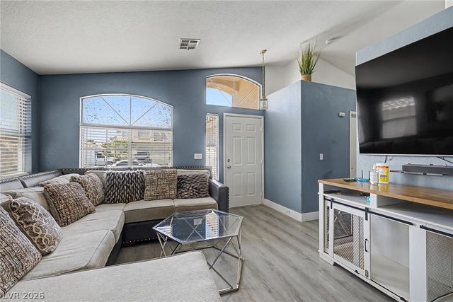 6609 Bush Clover Lane, Las Vegas, NV 89156