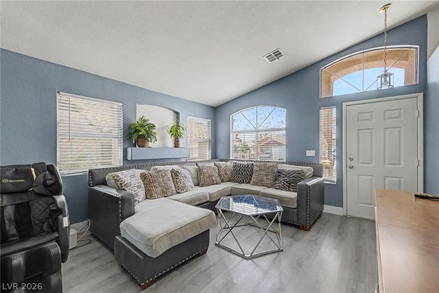 6609 Bush Clover Lane, Las Vegas, NV 89156