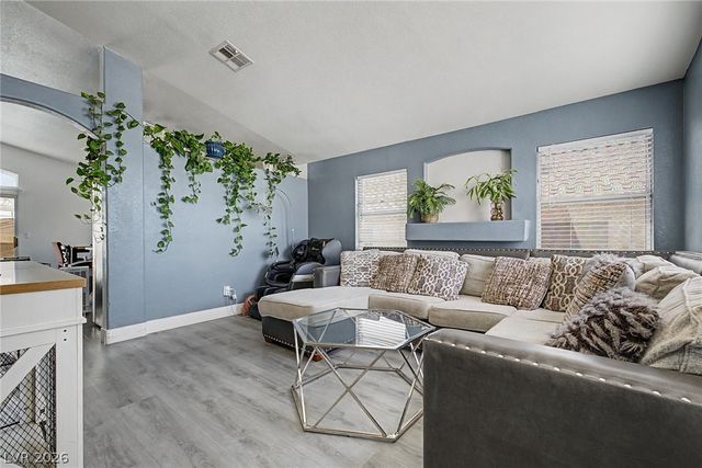 6609 Bush Clover Lane, Las Vegas, NV 89156