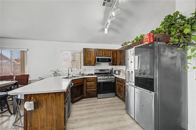 6609 Bush Clover Lane, Las Vegas, NV 89156