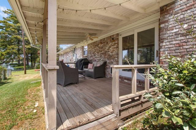 2 Bowie Pt, Sherwood, AR 72120