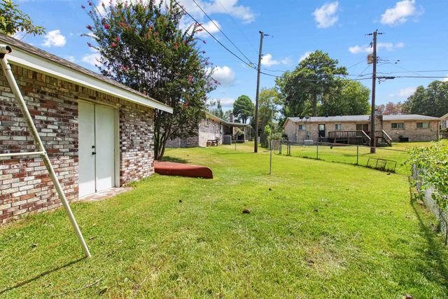 2 Bowie Pt, Sherwood, AR 72120