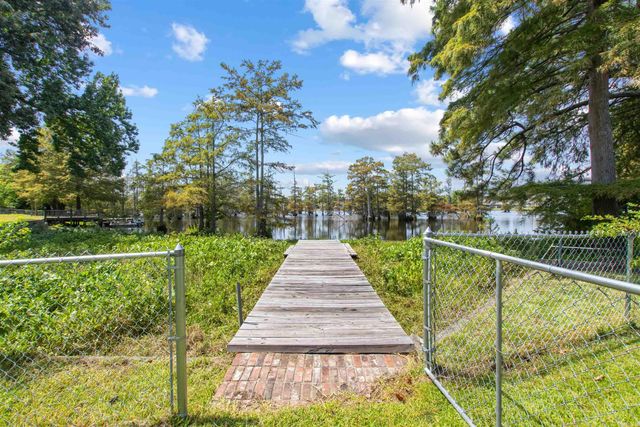 2 Bowie Pt, Sherwood, AR 72120
