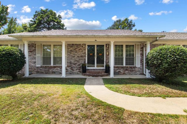 2 Bowie Pt, Sherwood, AR 72120