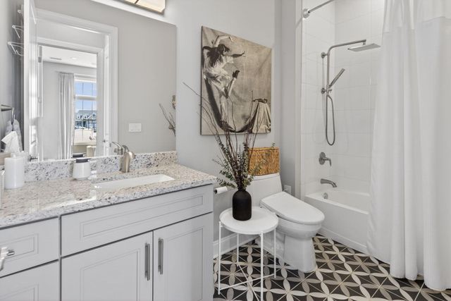 28 SAMJAN CIR, Hightstown, NJ 08520