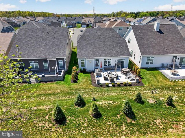 28 SAMJAN CIR, Hightstown, NJ 08520